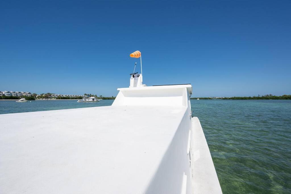 Beautiful Houseboat In Key West Hotell Exteriör bild