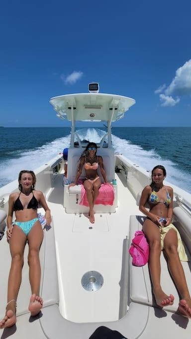 Beautiful Houseboat In Key West Hotell Exteriör bild