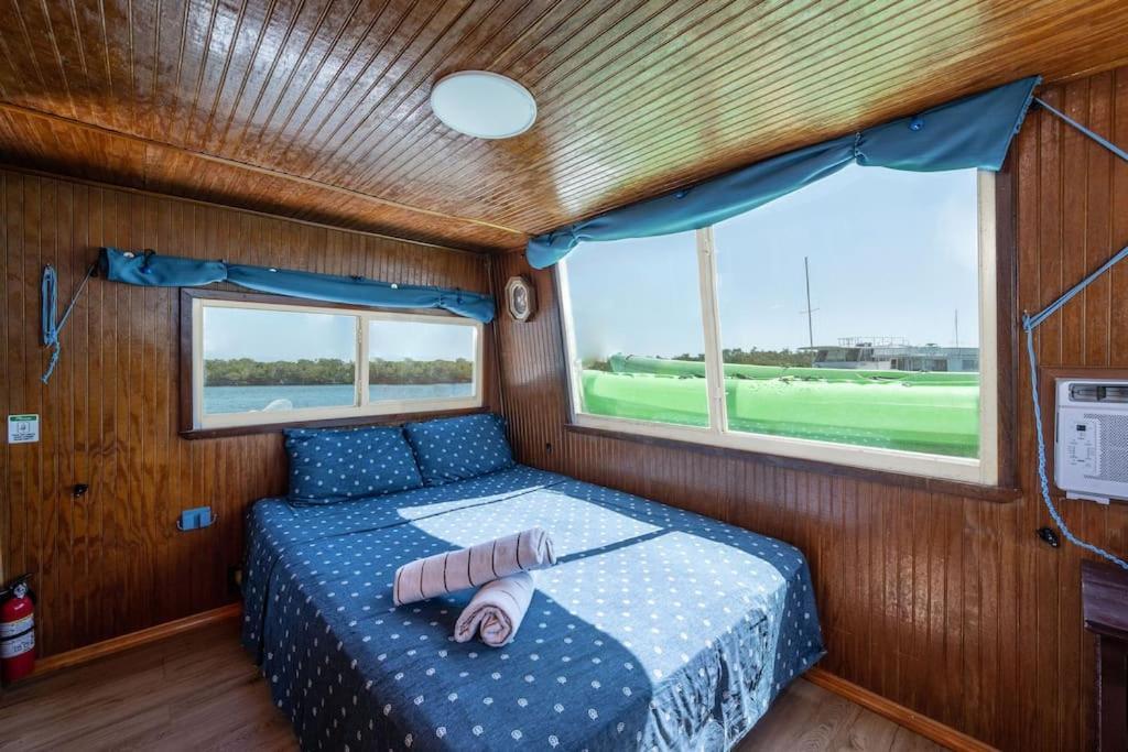 Beautiful Houseboat In Key West Hotell Exteriör bild