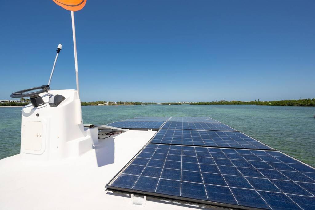 Beautiful Houseboat In Key West Hotell Exteriör bild
