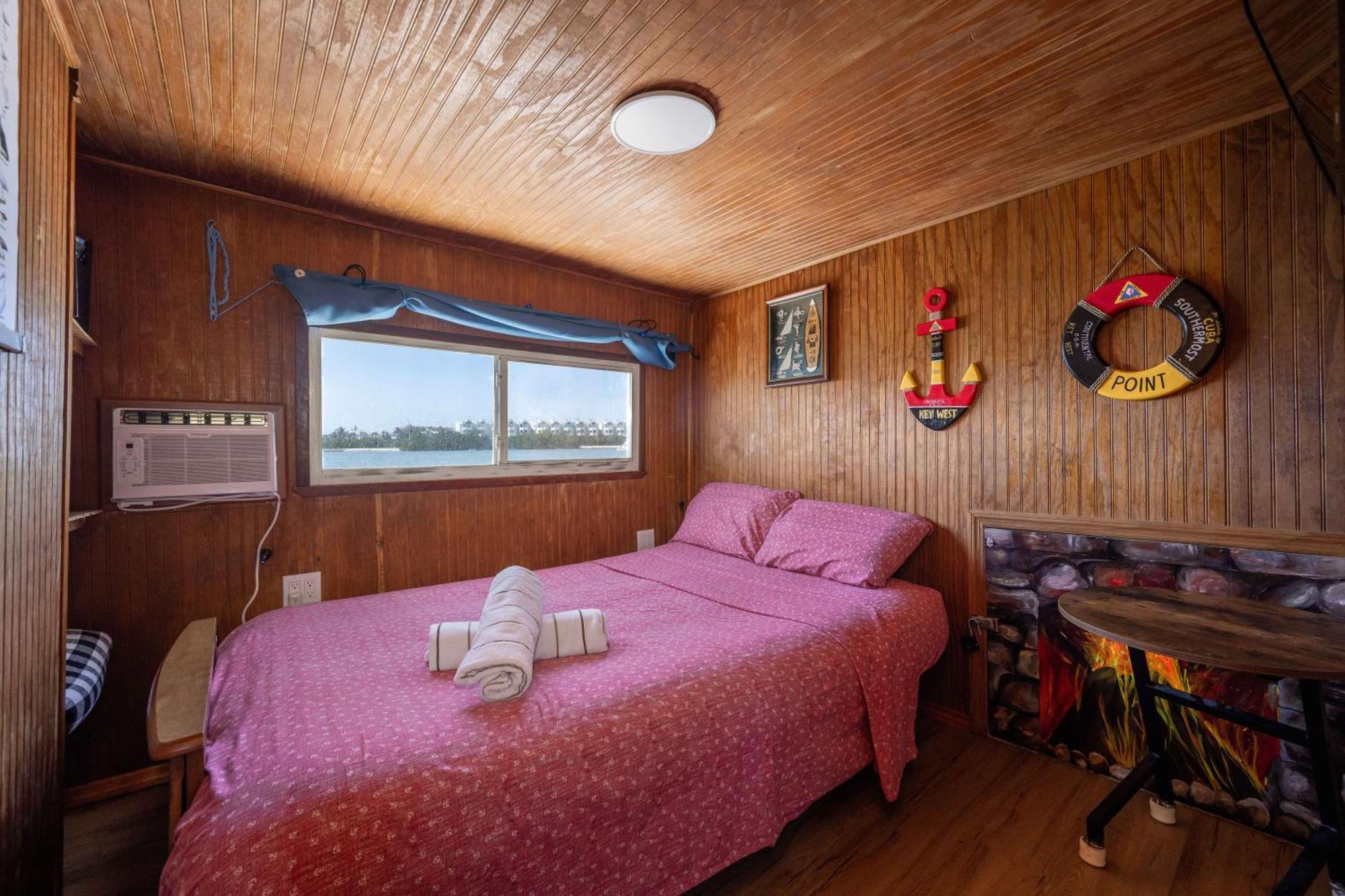 Beautiful Houseboat In Key West Hotell Exteriör bild
